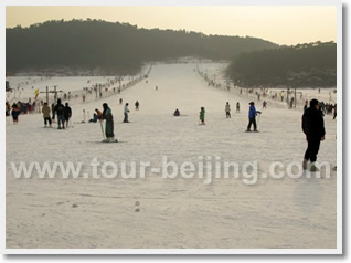 Snow World Ski Resort and Jiuhua Spa Tour